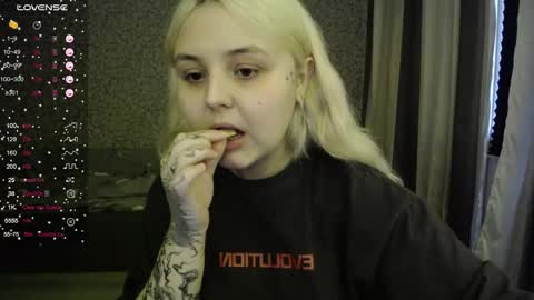 eva 3 online show from 8, 10, 2025