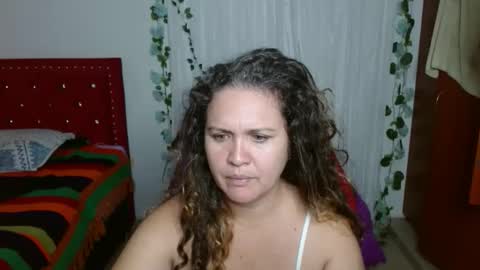 Snapshot of venecasexy44 chatting on 19, 5, 2026 venecasexy44 online show from 19, 5, 2026