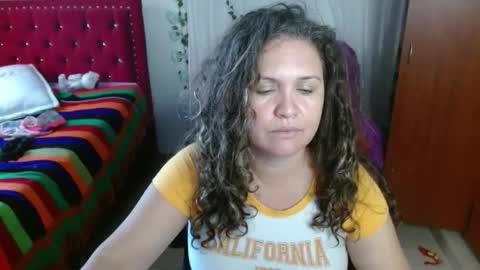 Snapshot of venecasexy44 chatting on 19, 5, 2026 venecasexy44 online show from 19, 5, 2026