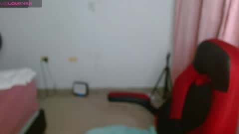 Snapshot of venecasexy44 chatting on 28, 5, 2026 venecasexy44 online show from 28, 5, 2026