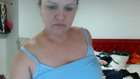 Snapshot of venecasexy44 chatting on 17, 6, 2026 venecasexy44 online show from 17, 6, 2026
