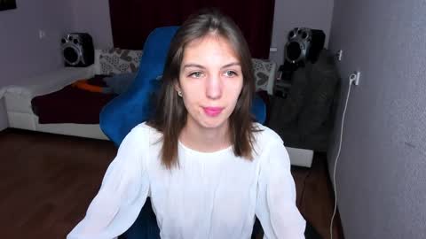 veneradi615 online show from 4, 2, 2025