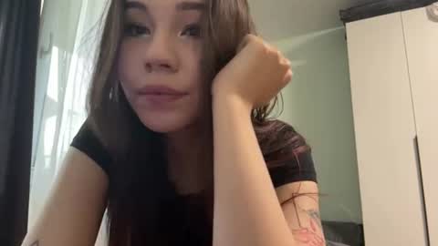 Snapshot of venessasatterwhite chatting on 2, 7, 2026 Milla online show from 2, 7, 2026