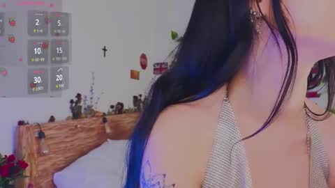 Vivian online show from 28, 4, 2026