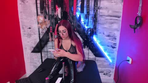 VENUS online show from 28, 4, 2026