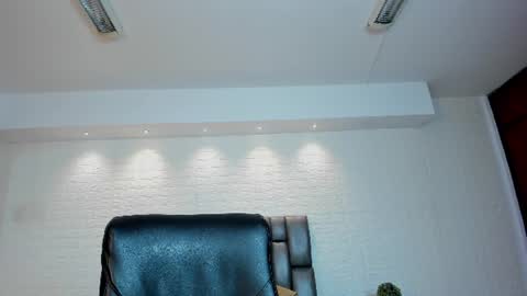 Snapshot of venus_cooperr chatting on 20, 7, 2026 Venus Cooperr online show from 20, 7, 2026