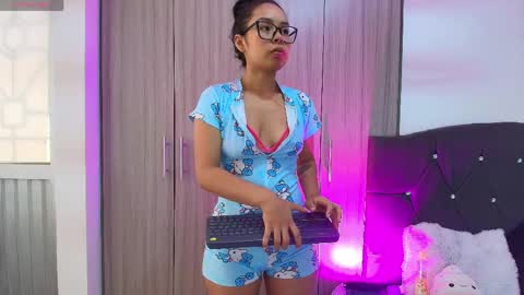 venus_hexxx online show from 8, 5, 2026