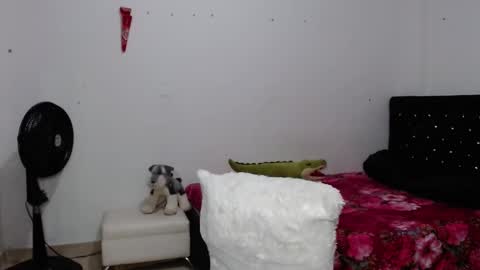 venus_menoza online show from 17, 2, 2025