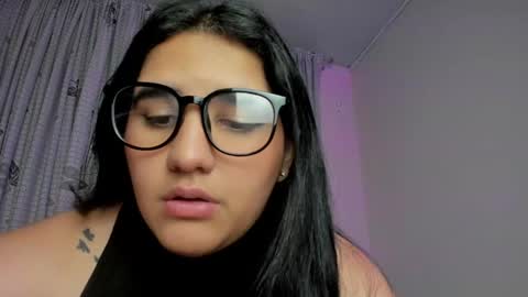 Snapshot of venus_naughty_1 chatting on 25, 5, 2026 Sofi online show from 25, 5, 2026