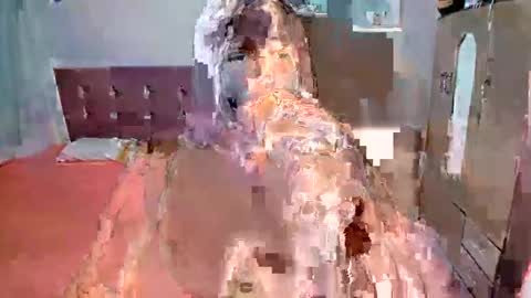 Snapshot of venuswilliamx chatting on 5, 1, 2025 venus online show from 5, 1, 2025