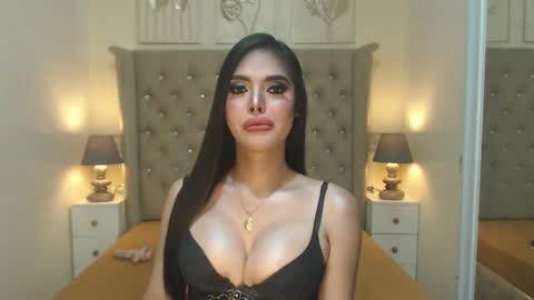 venusxes online show from 4, 1, 2025
