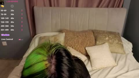 Snapshot of veolatownson chatting on 23, 10, 2025 Erica online show from 23, 10, 2025