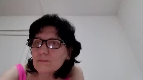 Vera online show from 8, 4, 2026