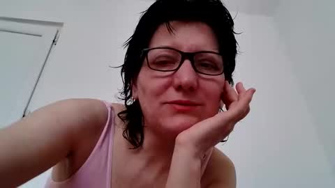 Vera online show from 12, 4, 2026