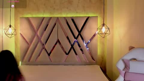 Domelipa  online show from 18, 2, 2025