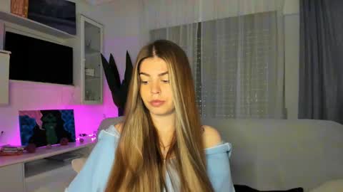 Lolitalolz online show from 2, 3, 2025