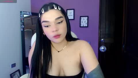 veronica_118 online show from 1, 3, 2025