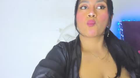 veronicaa_squirt online show from 21, 6, 2026