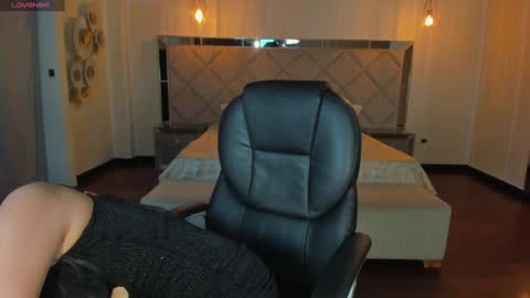 Vero online show from 1, 2, 2025