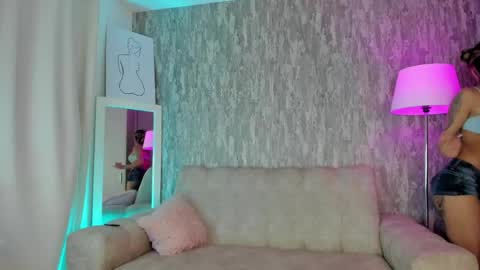 Miss Veronica dussan  Tw Veronicasm     IG Ashveronica  online show from 24, 4, 2026