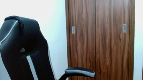 Veronica Clark online show from 23, 12, 2024