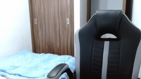 Veronica Clark online show from 30, 1, 2025