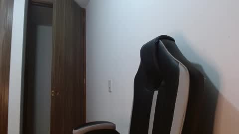 Veronica Clark online show from 11, 11, 2025