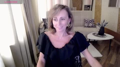 Snapshot of veronicagilbert chatting on 1, 2, 2025 Helen online show from 1, 2, 2025