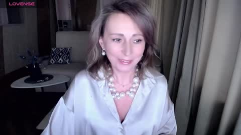 Snapshot of veronicagilbert chatting on 4, 2, 2025 Helen online show from 4, 2, 2025