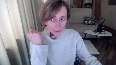 Snapshot of veronicagilbert chatting on 1, 3, 2025 Helen online show from 1, 3, 2025