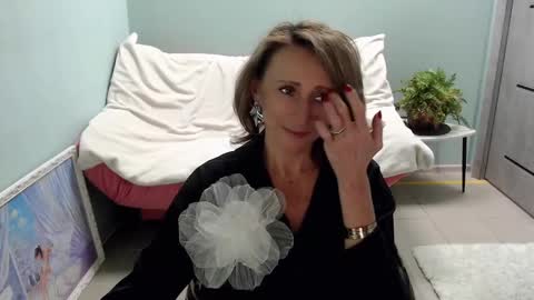 Snapshot of veronicagilbert chatting on 10, 3, 2025 Helen online show from 10, 3, 2025