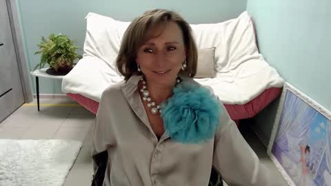 Snapshot of veronicagilbert chatting on 11, 3, 2025 Helen online show from 11, 3, 2025