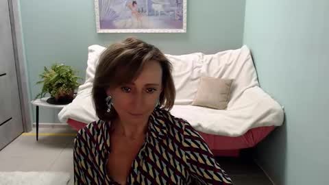 Snapshot of veronicagilbert chatting on 11, 3, 2025 Helen online show from 11, 3, 2025