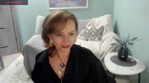 Snapshot of veronicagilbert chatting on 30, 9, 2025 Helen online show from 30, 9, 2025