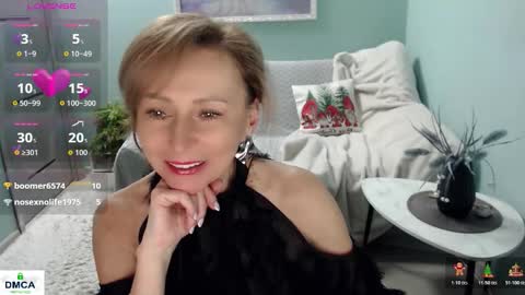 Snapshot of veronicagilbert chatting on 5, 12, 2025 Helen online show from 5, 12, 2025