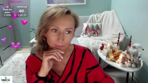 Snapshot of veronicagilbert chatting on 22, 12, 2025 Helen online show from 22, 12, 2025