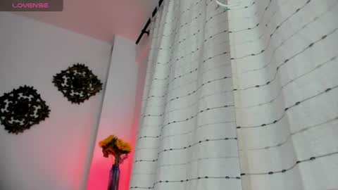 Snapshot of veronicagilss chatting on 20, 7, 2026 Veronica Gills online show from 20, 7, 2026