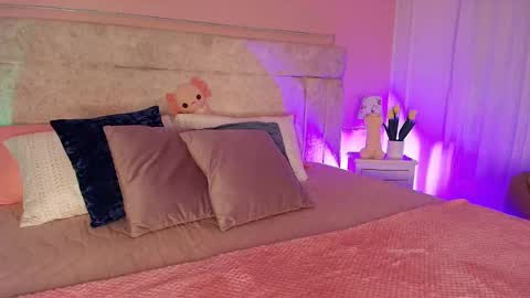 Vero  online show from 8, 3, 2025