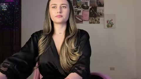 Snapshot of veronika__winslow_ chatting on 11, 6, 2026 Vero online show from 11, 6, 2026