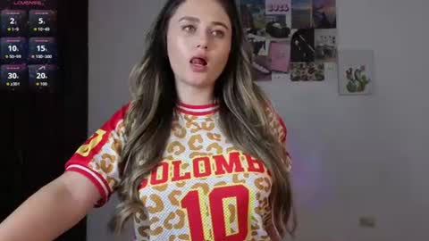 Snapshot of veronika__winslow_ chatting on 19, 6, 2026 Vero online show from 19, 6, 2026
