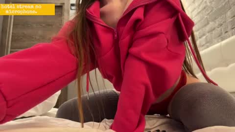 Snapshot of veronikaav chatting on 7, 3, 2025 VeronikaAV online show from 7, 3, 2025