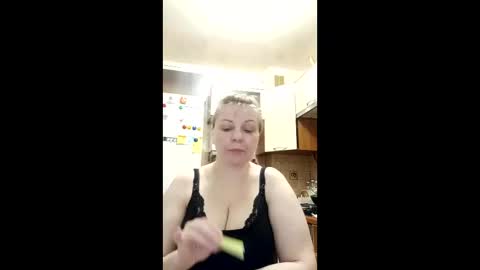 Snapshot of veronikawgold chatting on 19, 3, 2026 VeronikawGold online show from 19, 3, 2026