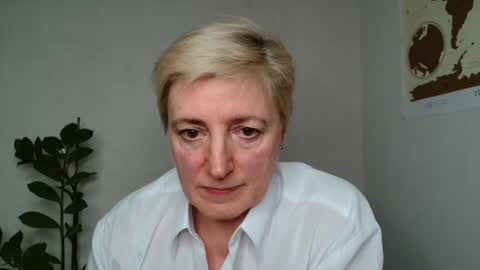 verony_ online show from 9, 3, 2025