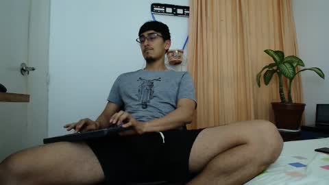 versatileguuy online show from 20, 12, 2025