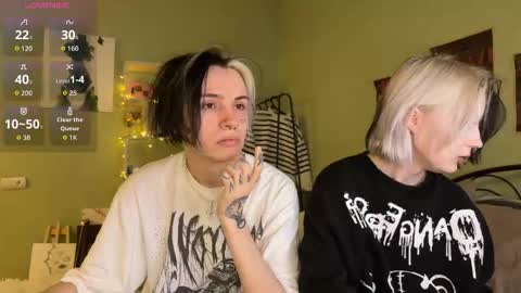 veryraretwins online show from 16, 10, 2025