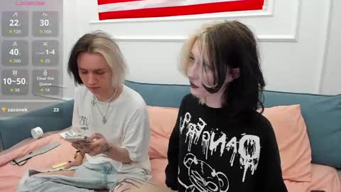 Snapshot of veryraretwins chatting on 14, 5, 2026 veryraretwins online show from 14, 5, 2026