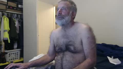 hairy man online show from 22, 2, 2025