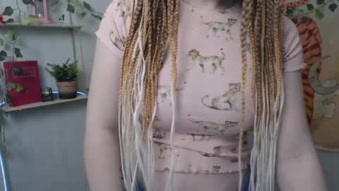veryveryvery_shy online show from 6, 5, 2026