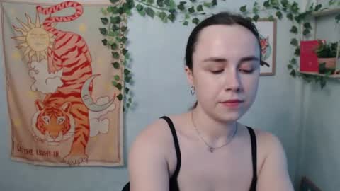 veryveryvery_shy online show from 24, 6, 2026