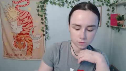 veryveryvery_shy online show from 2, 7, 2026